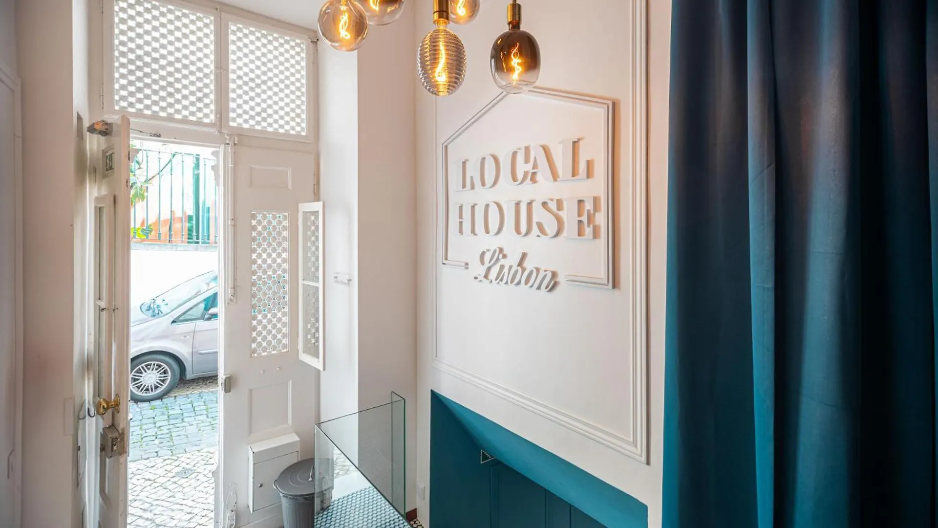 Guest house Local House Lisbon Hotel