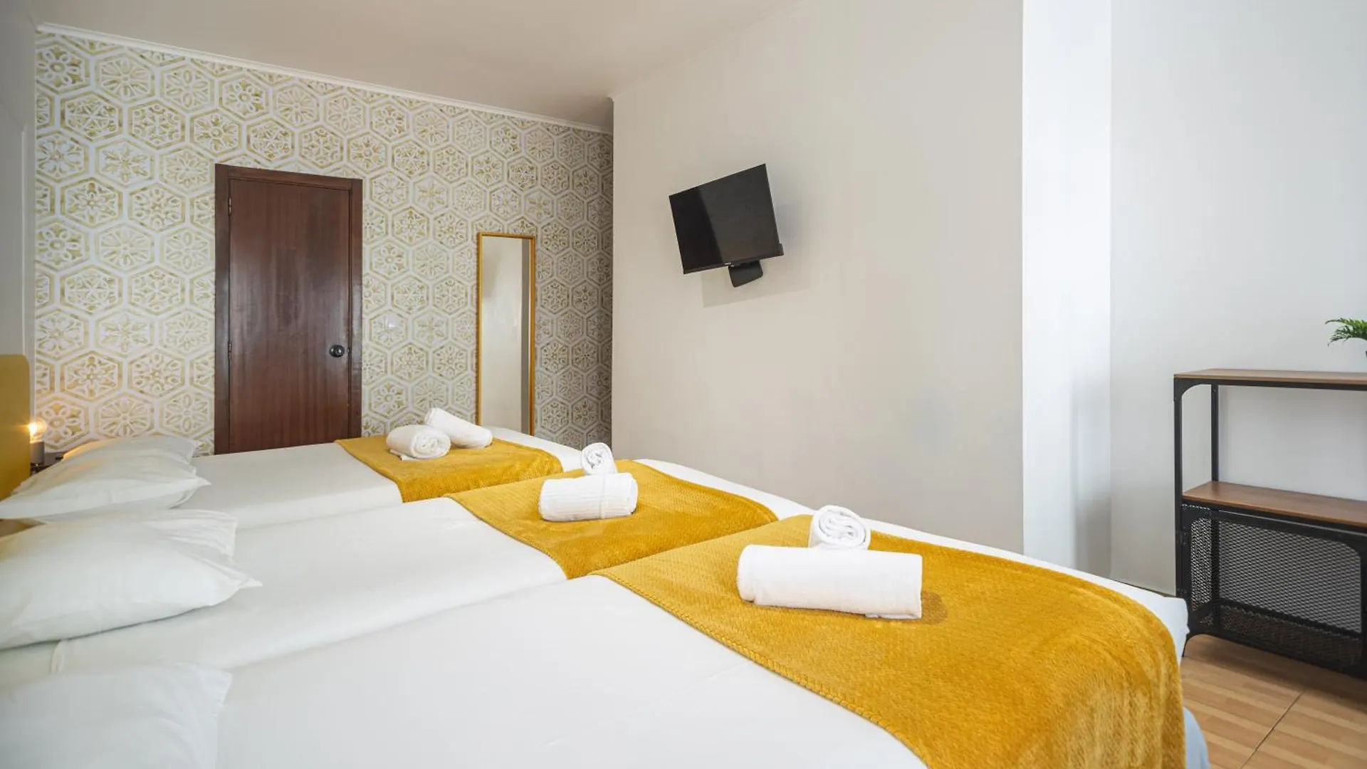 Guest house Local House Lisbon Hotel